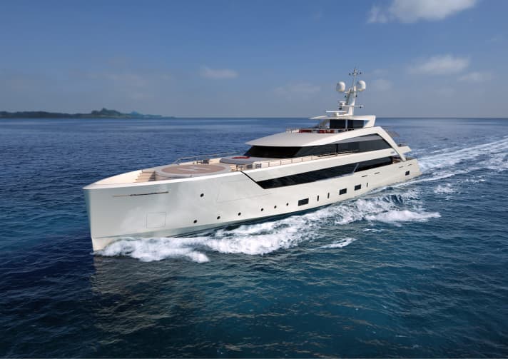SF60: Designer Luca Vallebona created the 60 metre displacer with just 900 GT. | T.