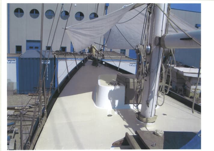   Deck view of the "Prosit III"