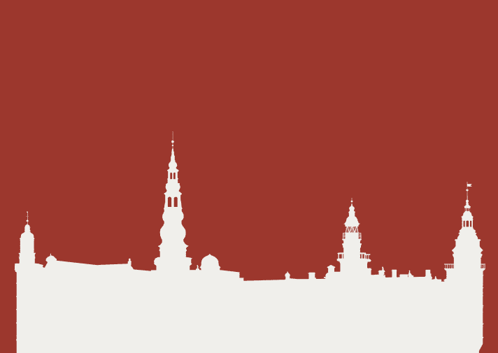   Das einzige Leuchtfeuer weltweit, dass sich in einem echten Schlossturm befindet (auf dem Bild der dritte von links), ist in Dänemark zu finden. Wie heißt es?
 
 A: Kronborg (Helsingør)
 B: Kegnæs (Sønderborg)
 C: Knudshoved (Nyborg)
 D: Krongrundet (Kalmar)