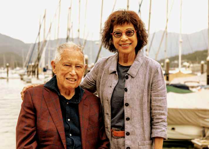 Nina und Neil sind seit unglaublichen 58Jahren verheiratet. Sie sind gemeinsam durch dick und dünn gegangen.