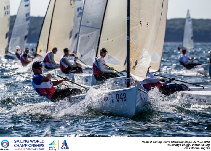   Phillip Kasüske from the Seglerhaus am Wannsee club is doing well in the Finn fleet