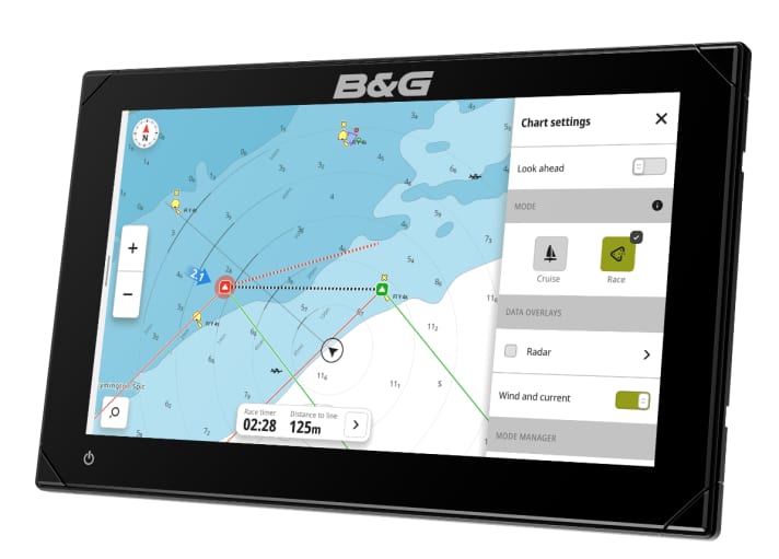 En mode régate, il existe également un affichage visuel de la ligne de départ. Les anneaux de distance sont dynamiques et indiquent le temps nécessaire pour atteindre la ligne.