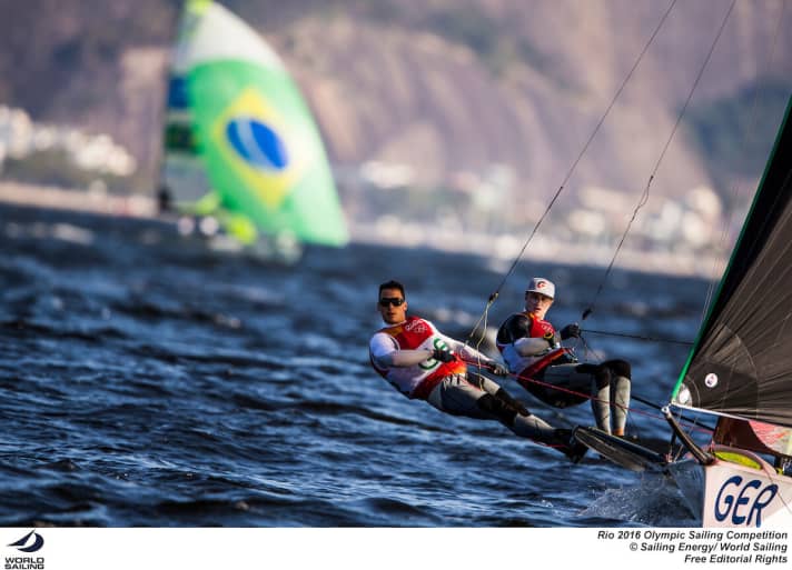   Third day for Erik Heil and Thomas Plößel, third strong performance: The Berlin 49er crew defend second place three races before the final amidst America's Cup stars