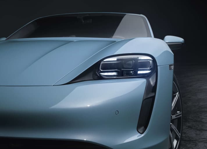 2019_10_P19_0818_a4_rgb