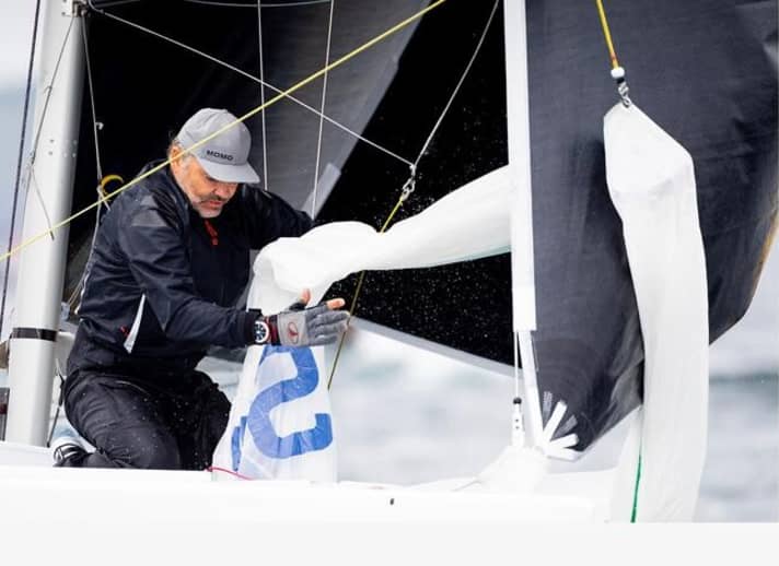   Il lavoro manuale del tattico: Markus Wieser in azione su "Momo"