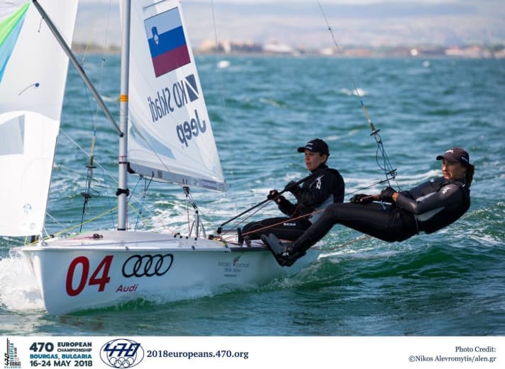   Les nouvelles championnes d'Europe Tina Mrak et Veronica Macarol de Slovénie