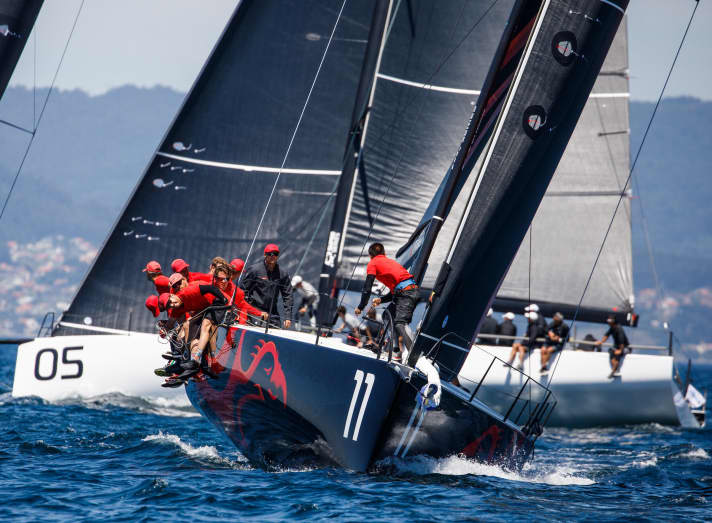   Die "Phoenix"-Crew holte beim Saisonauftakt zwei Wettfahrtsiege