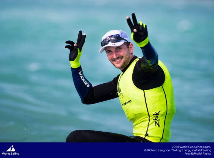   "The King is back": this was the headline not only in the British media after the World Cup victory of their Olympic champion Giles Scott. The king of the Finn sailors had contributed to the four gold medals won by Royal Yachting Association crews off Miami with his success