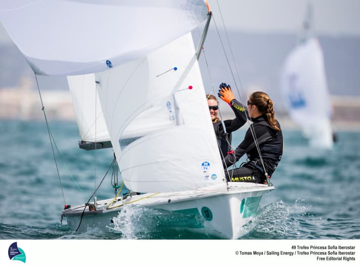   In fuga! Nadine Böhm e Ann-Christin Goliass sono soddisfatte del loro successo al classico Trofeo Princesa Sofía di primavera.