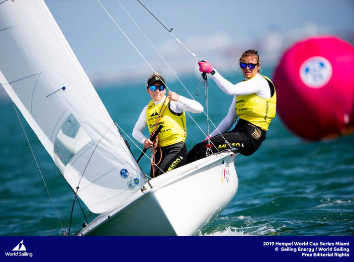   Attack on Sunday evening: Fabienne Oster and Anastasiya Winkel could win a World Cup medal in the 470