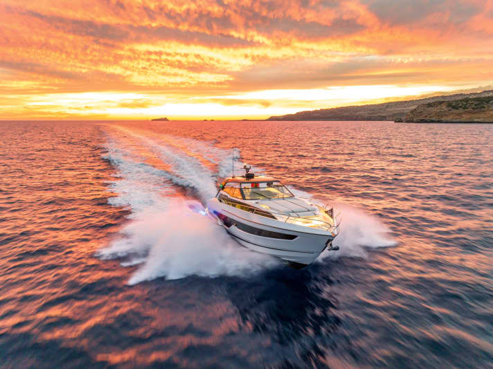 Sunseeker Superhawk 55