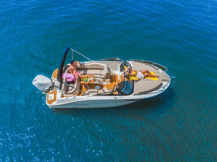 Nominated in the category up to 10 metres: Bayliner C21 Cuddy OB