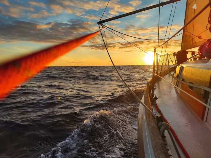 Vers le soleil : En route vers les Caraïbes, les alizés poussent vers l'ouest