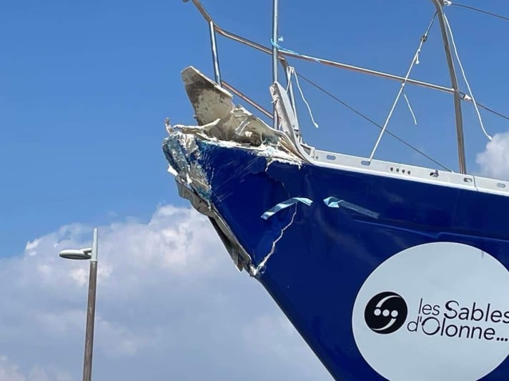 Der beschädigte Bug der Rustler 36 von Abhilash Tomy