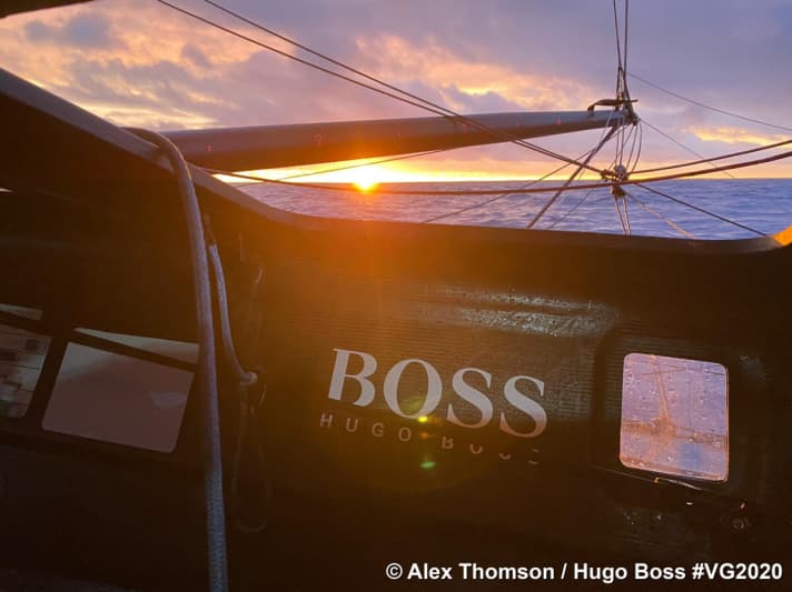   Campaign, skipper and boat "Hugo Boss" are put to the test in this 9th edition of the Vendée Globe