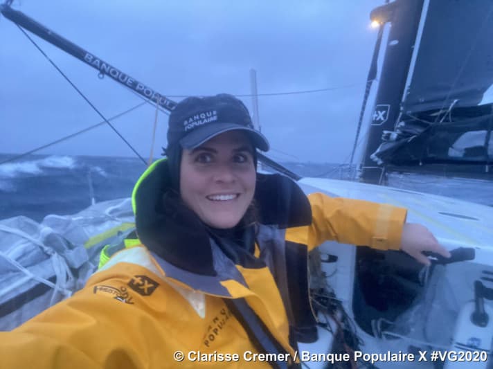   Même dans des conditions inconfortables, elle savait sourire. De la même manière, elle emmenait ses fans sur les montagnes russes émotionnelles lorsqu'elle était moins bien.