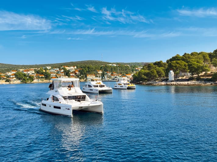 The fleet leaves the charter base and sets off on its first sea leg