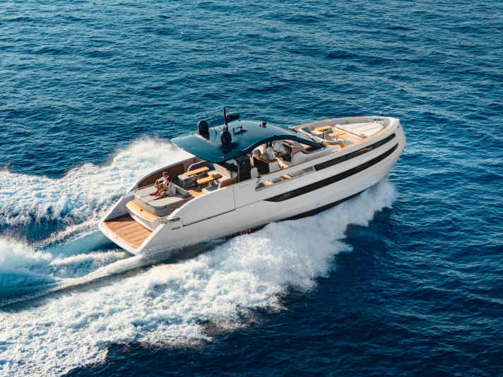 Nominated in the category from 14 to 18 metres: Invictus TT550