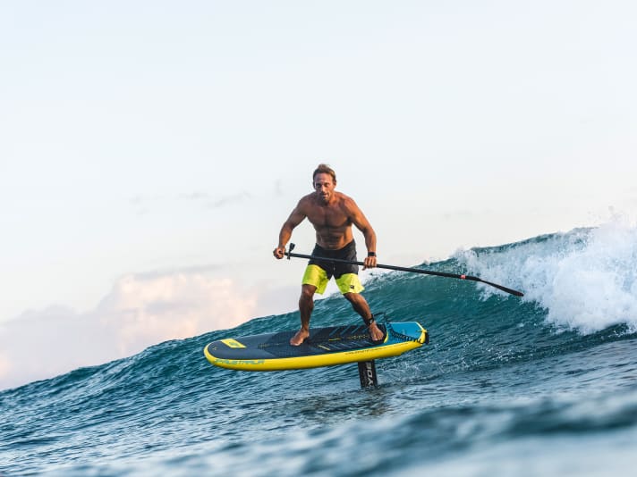 Boards for SUP foiling and wingsurfing are very similar in terms of their set-up, dimensions and foil position