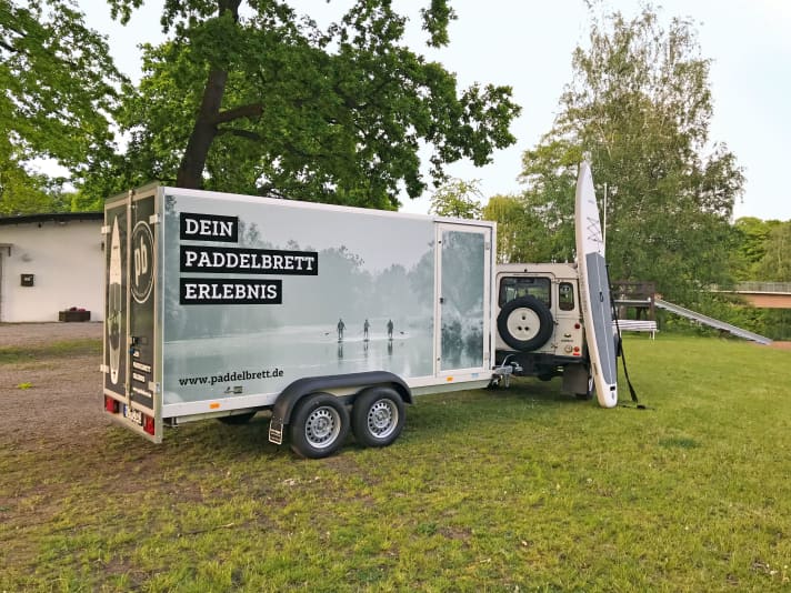 Mobile paddleboard: always easily recognisable when on the move.