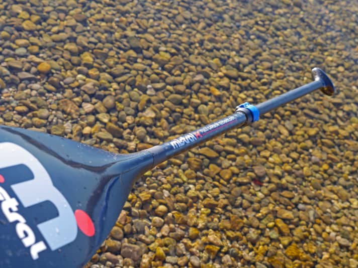 The Mistral paddle can also be used in two parts as a canoe or children's paddle.