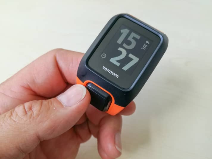 Control of all functions via the thumb rocker