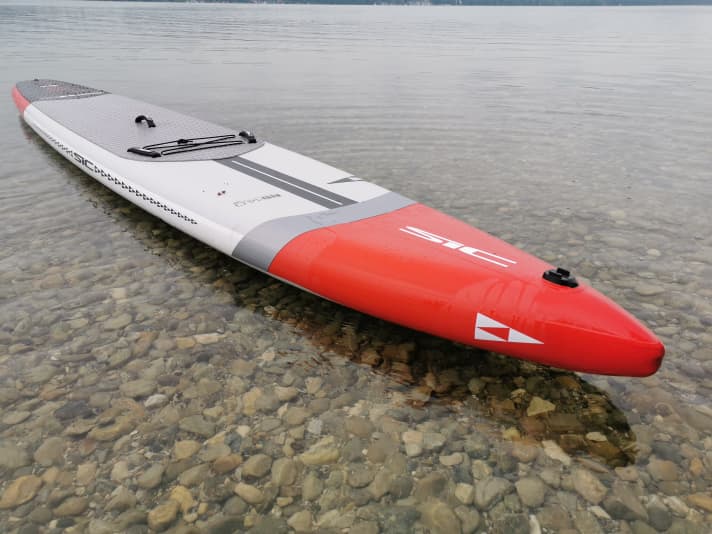 SIC mit Netz, mehreren Griffen und Kamerahalterung inklusive.