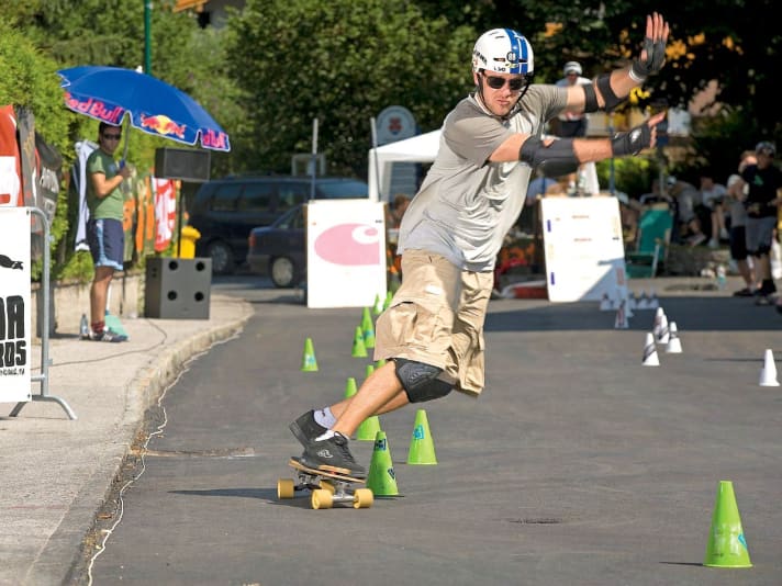 Maurus Strobel ist Weltmeister im Slalom-Skatboarden.