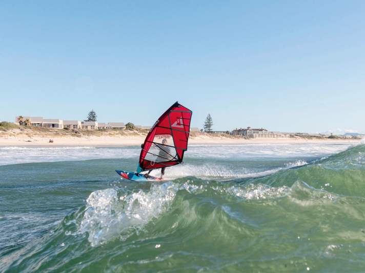 surf/100143029_4cc6610a7a87e74e9fb8b39a5fa67bc9