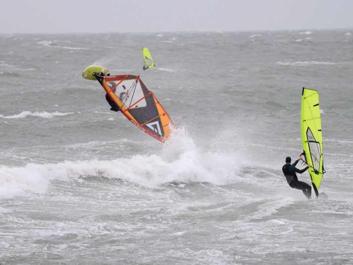 Matze rotates, Manuel takes control
