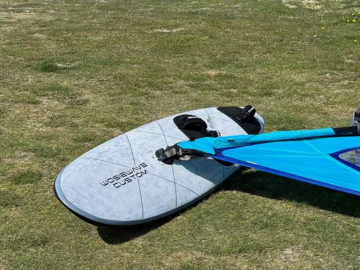 WoSieWave Custom, manufactured in 2020, 83 litres, 6.2 kilograms, six-year break-proof guarantee with ‘On Top Each Other’ technology. Made by WoSie, CAD-milled blank. All-inclusive price: 750 euros. Produced for personal use only; not for sale.