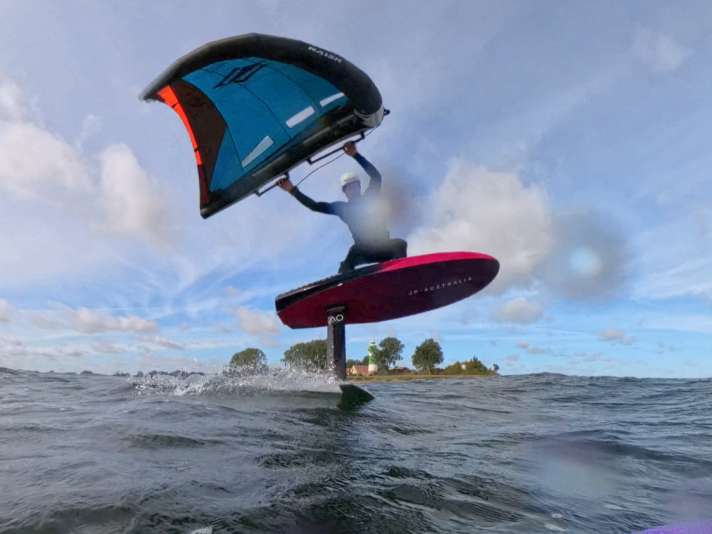 The AO Foil is a lot of fun in foil manoeuvres and small turns