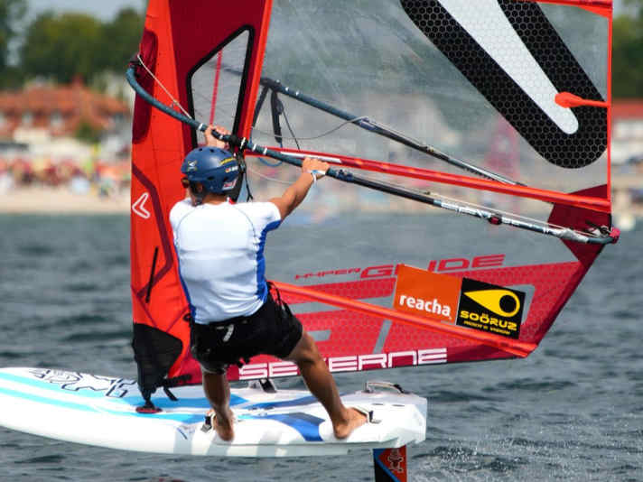 surf/4_d8e9a4a97169828fea7adffc50c5c60f