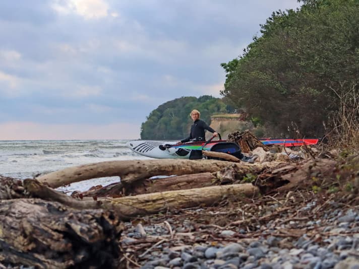 Alebaek is rough and unspoilt. Boulders and driftwood line the beach here.