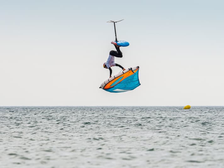 Woher das Talent kommt, dürfte klar sein. Auch im Wingsurf World Cup ist Liam Dunkerbeck am Start.