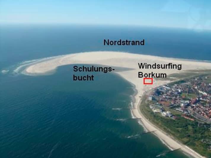 Die Sandbank ist ständig in Bewegung, inzwischen ist die Öffnung zur Nordsee deutlich kleiner