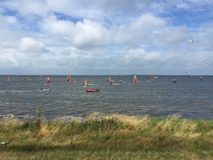 Stehtief (fast) bis zum Horizont