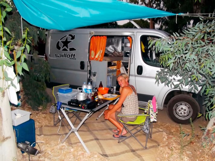 Simple life - Woife and his wife Carola don't need much to find happiness. Even with a campervan, there are still plenty of new spots to discover.