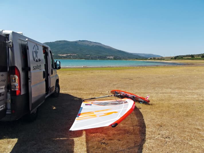 Limni Amvrakia is an absolute insider tip and is particularly suitable as a "snack" for the journey to or from Patras.