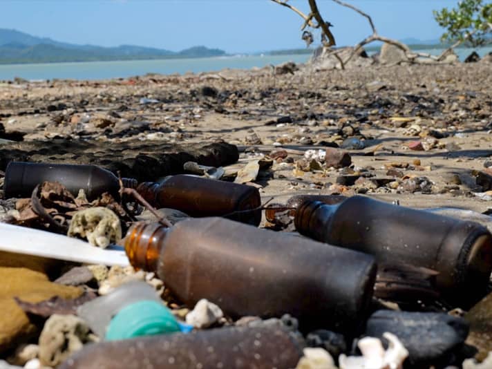 Während die Touristenstrände auch in Thailand häufig täglich gereinigt werden, offenbaren die abgelegenen Gebiete das ganze Ausmaß der Verschmutzung.