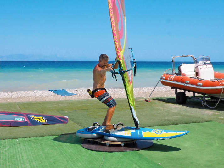 Small and effective: Martin Brandner's specially developed jibing simulator.