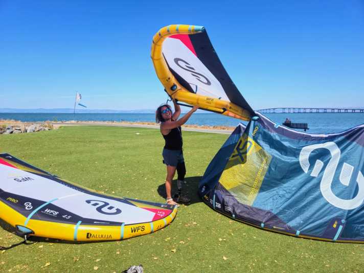 Ob mit Kite oder Wing, Frances ist in vielen Wassersportarten zuhause