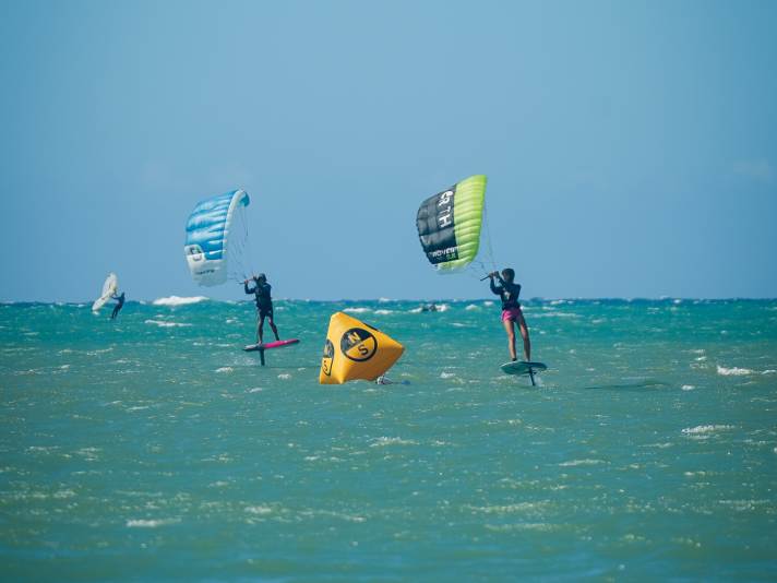 Races can be held as head-to-head duels or as a full fleet, i.e. with all participants racing at the same time