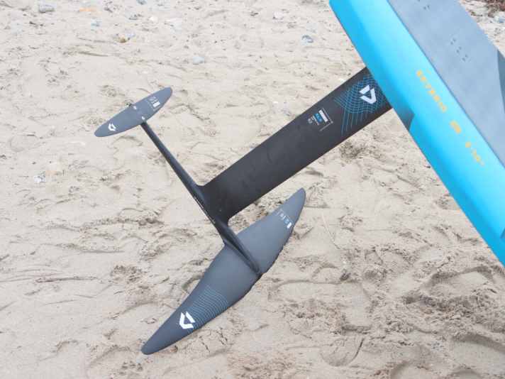 Foil while wingfoiling