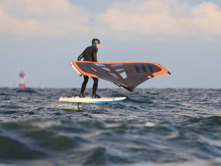 Naish Hover Downwind Crossover 2025