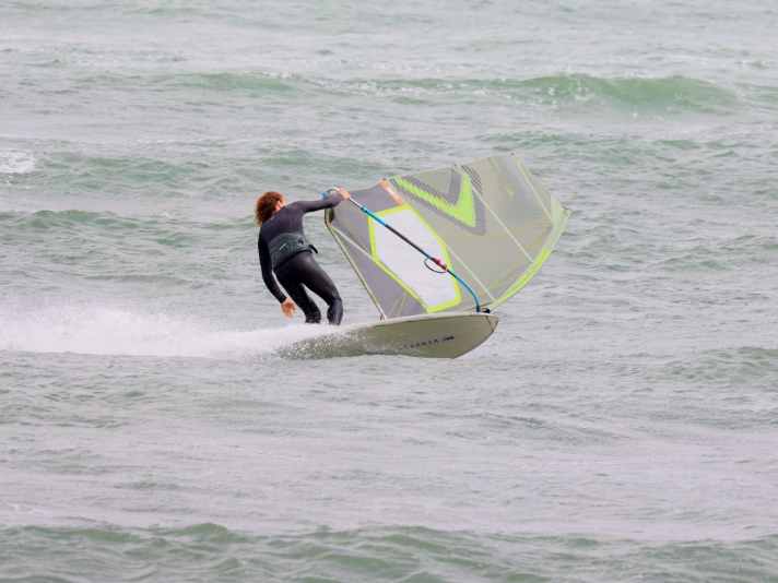 Sleek turns are no problem with the FreeWave