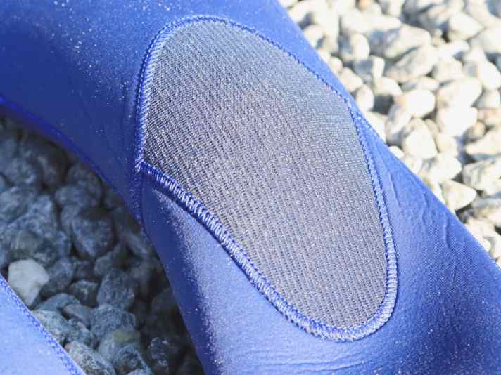 The knee pads also easily cope with rough non-skid paint