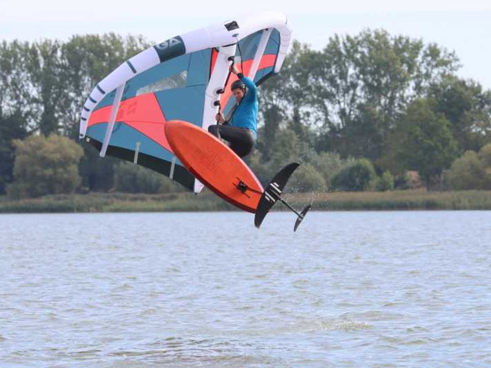 Natürlich sind auch mit dem Ease Foil kleine Jumps locker drin