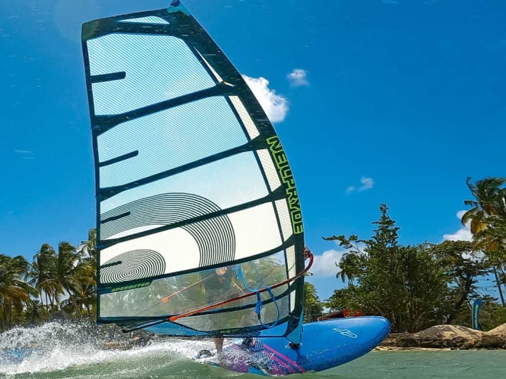 Freerace no-cam sail