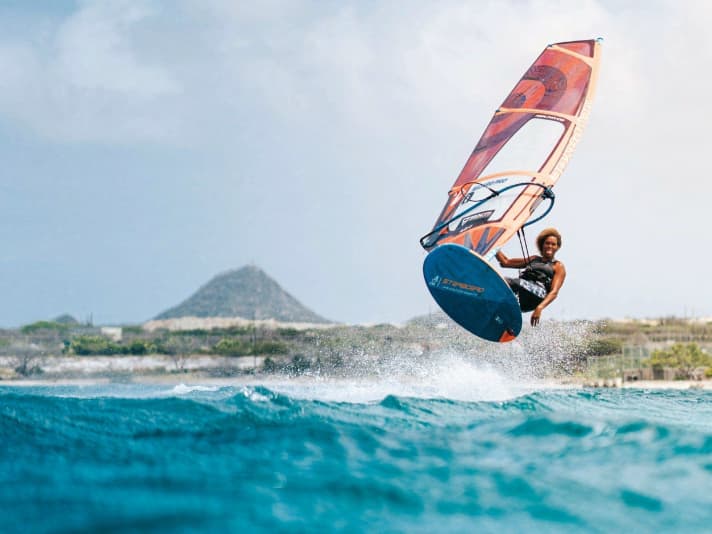 Barcadera is Sarah's favourite spot for freestyling. Tip: Works best in the morning.